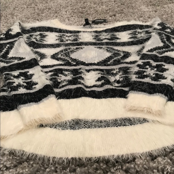 Express Sweater - Picture 2 of 4